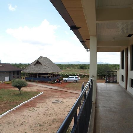 Voi Lutheran Guesthouse Exterior foto